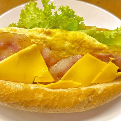 VN bread bacon,egg ,cheese